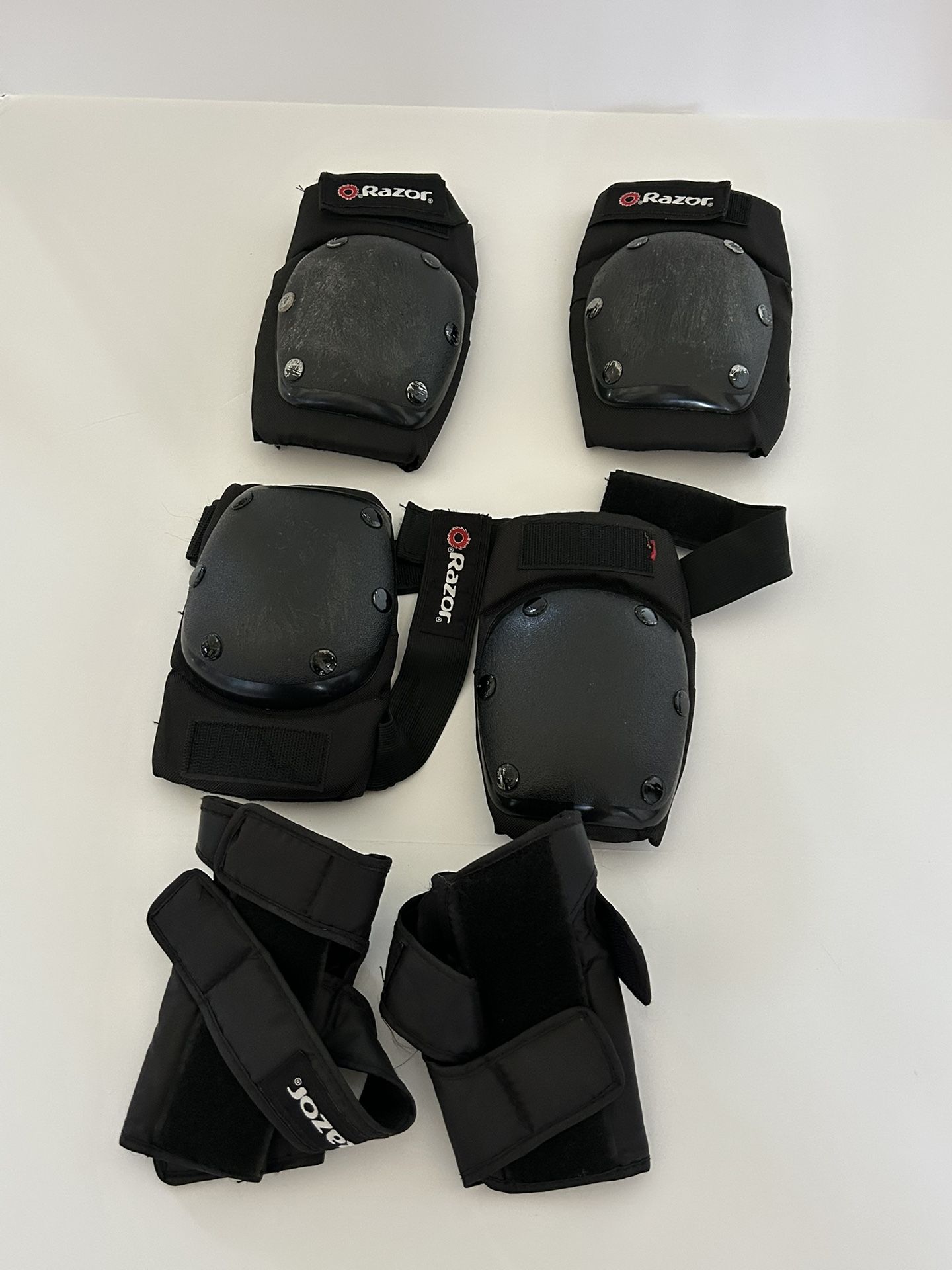 Razor Multi Sport Protection Set With Foam Medium Size