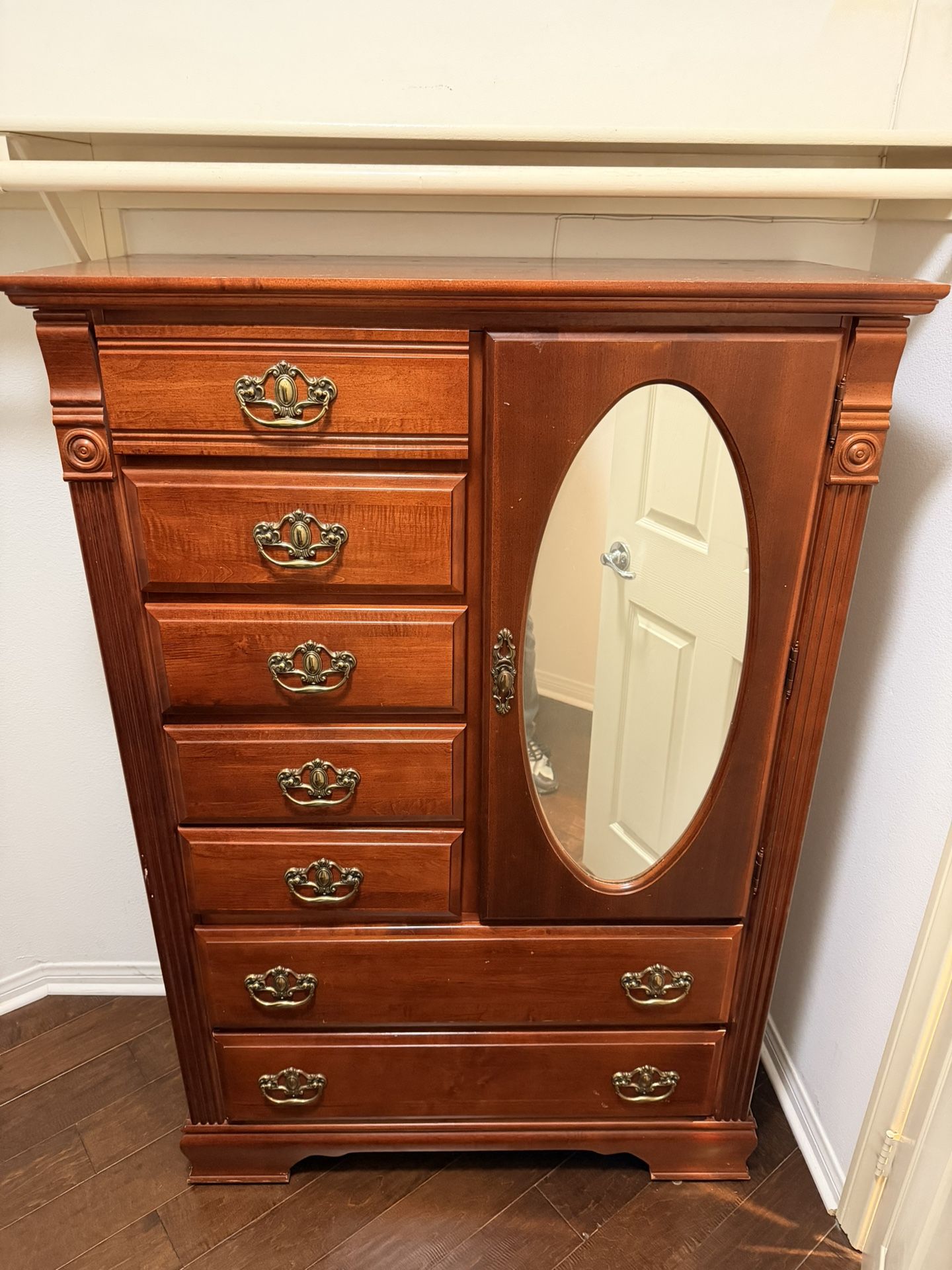 Armor Jewelry Dresser Set. Real Wood Antique Style With 2 Night Stands To Match 