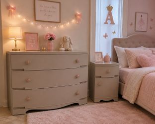 Dresser and nightstand set