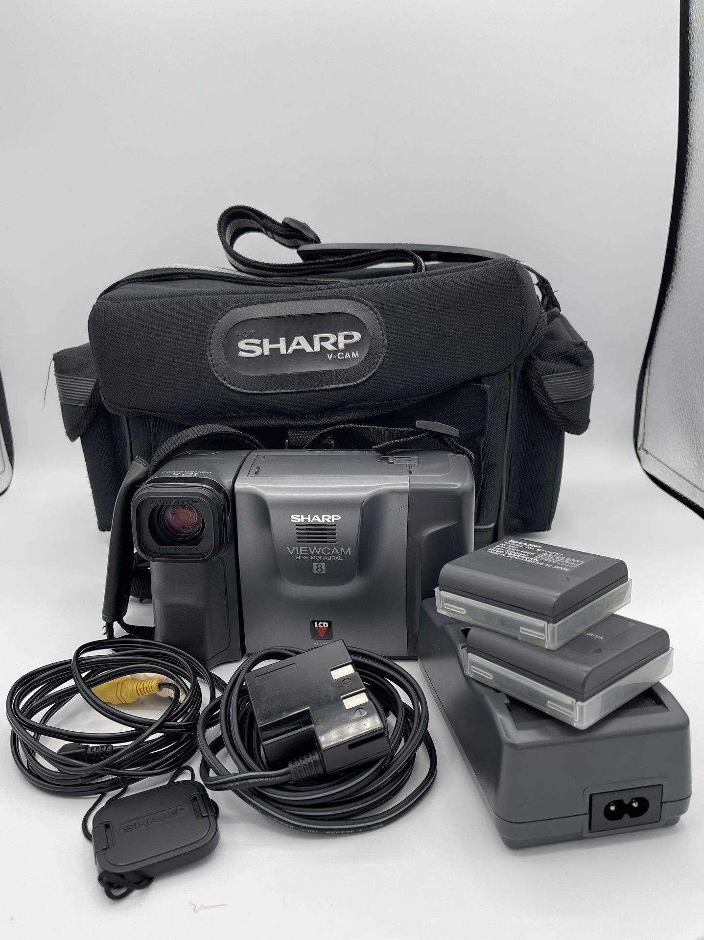 Sharp Viewcam VL-E66U Video 8mm Camera