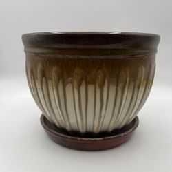 Brown & Cream Flower Pot w/ Attached Saucer