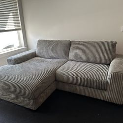 Ashley Furniture Lindyn 2-Piece Modular Loveseat with Chaise