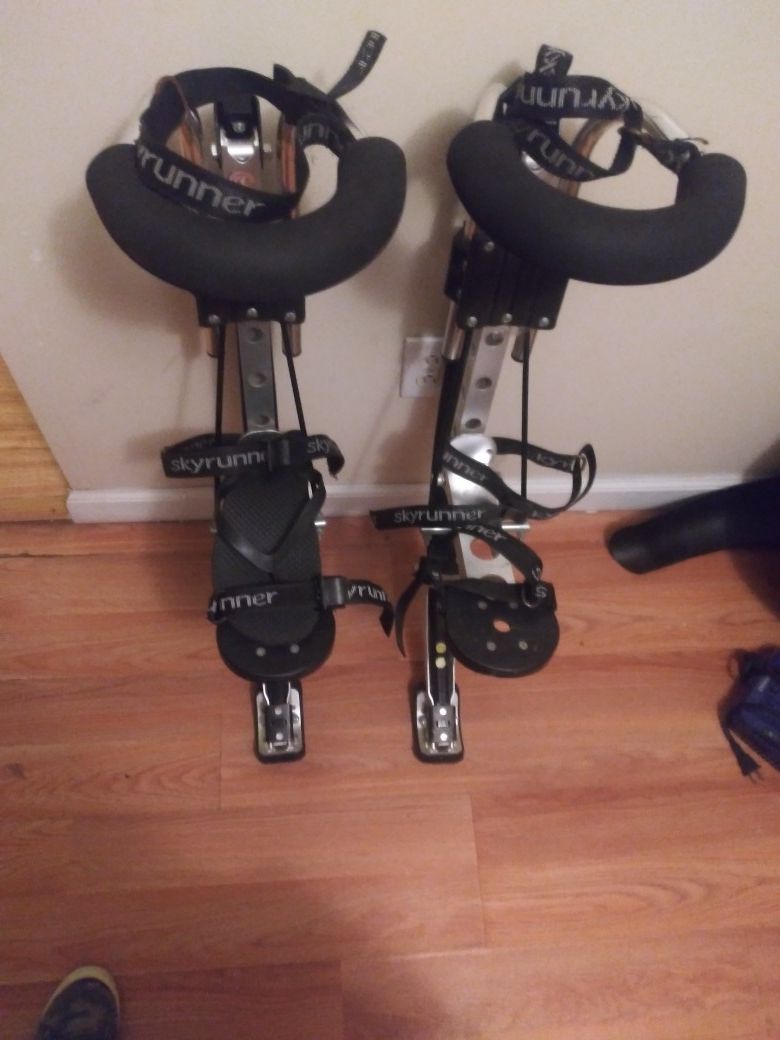 SKY RUNNER STILTS