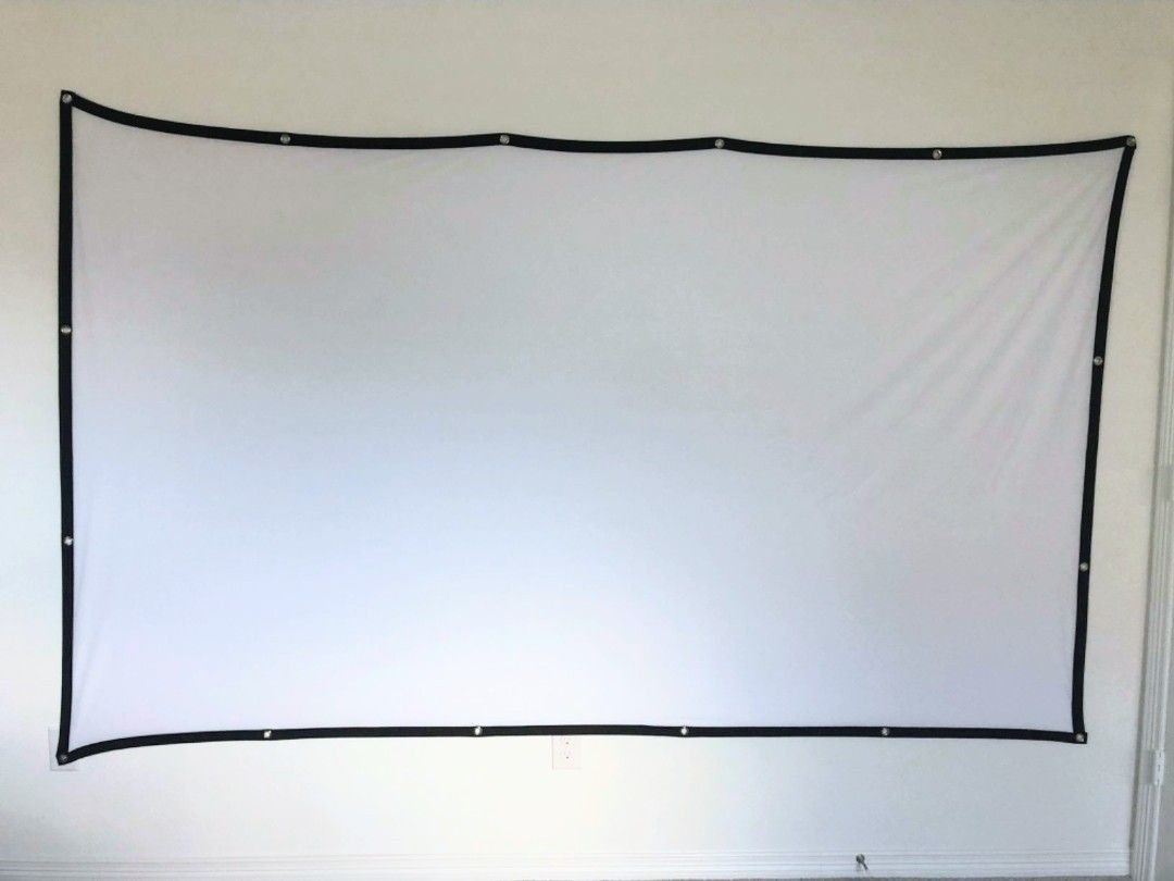 Projector Screen