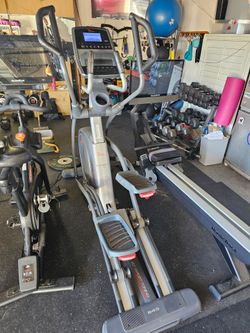 Freemotion 20" target toning elliptical
