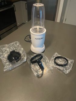 NutriBullet Pro 900 Personal Blender with Accessories