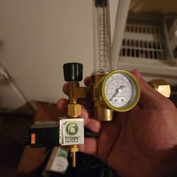 Titan Co2 Regulator