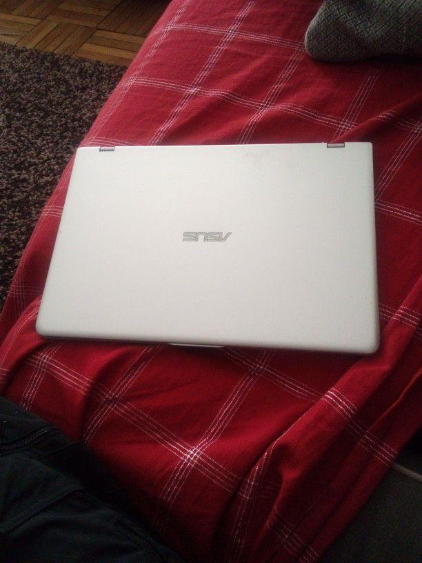 White Asus Laptop 