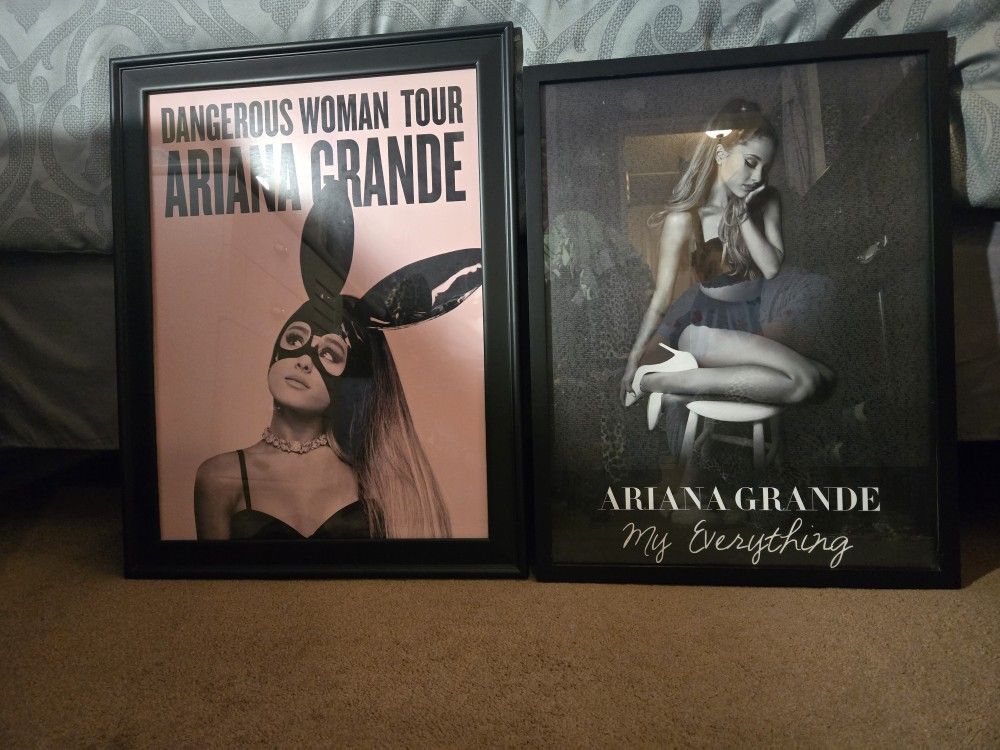 ARIANA GRANDE POSTER PICTURE