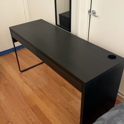 Micke IKEA desk