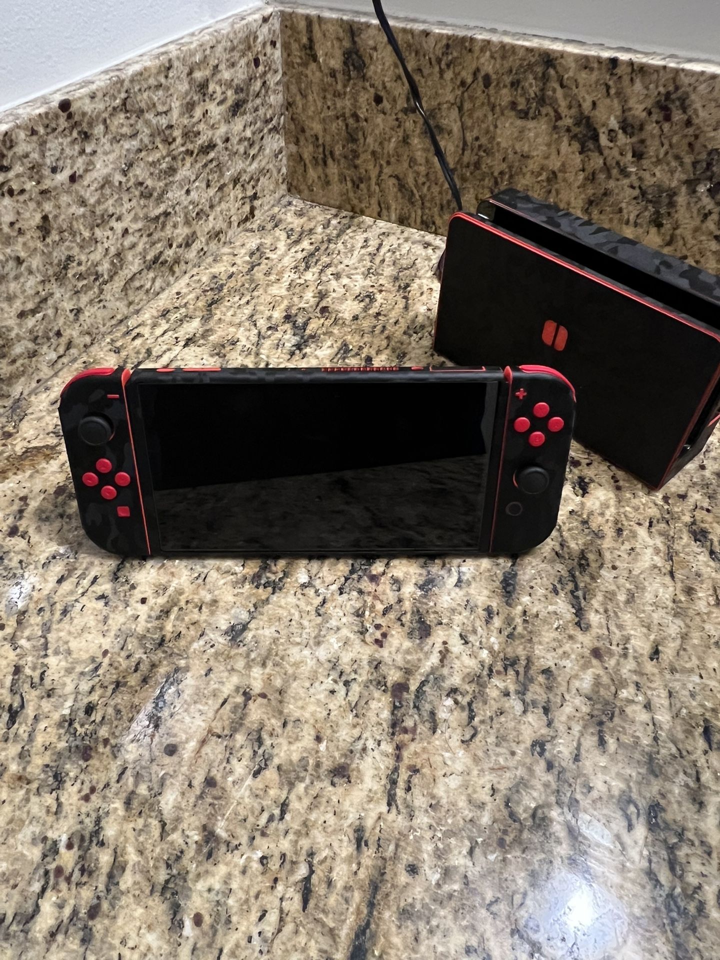 Super Mario OLED Switch + DBRAND SKIN + 512gb MicroSD
