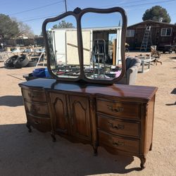 Bassett French Cherry Real Wood Vintage Dresser (6 Drawers Plus Cabinet)