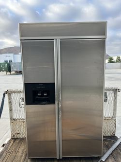 48” Built In Kitchenaid Refrigerator With Water/ice Dispenser 