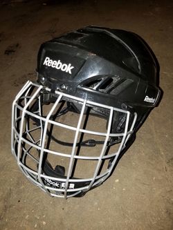 Hockey helmet