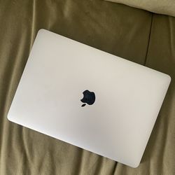 Macbook Pro 13” (2020)