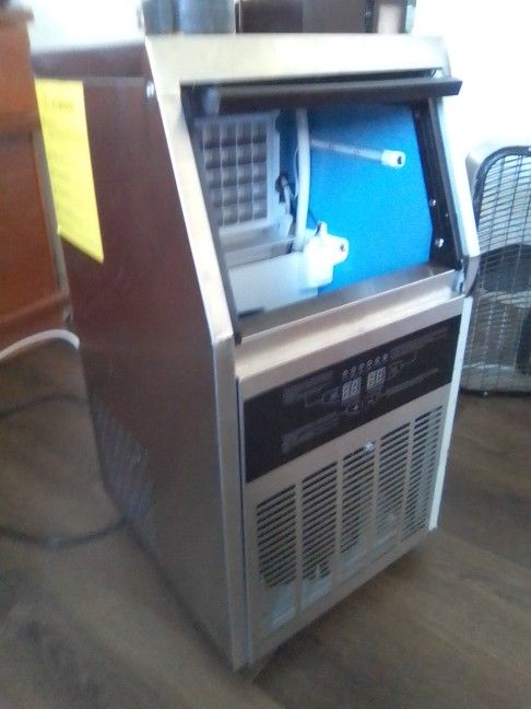 Ice Maker Machine 