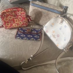 Bundle Bag Coach  125  For All Or 45 Each