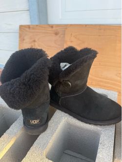 Boots and shoes different dsized