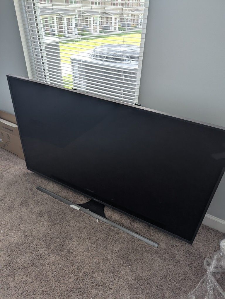 60" Samsung Smart TV