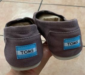 TOMS Canvas slip-on