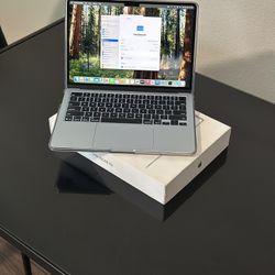 M4 16 256 MacBook Air Silver