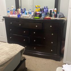 Bedroom set, blackish-red color, solid wood, queen size