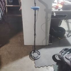 Gordon Gold Detector $30