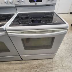 Electric Stove Used In Good Condition With 90days Warranty From $300 Up To $350