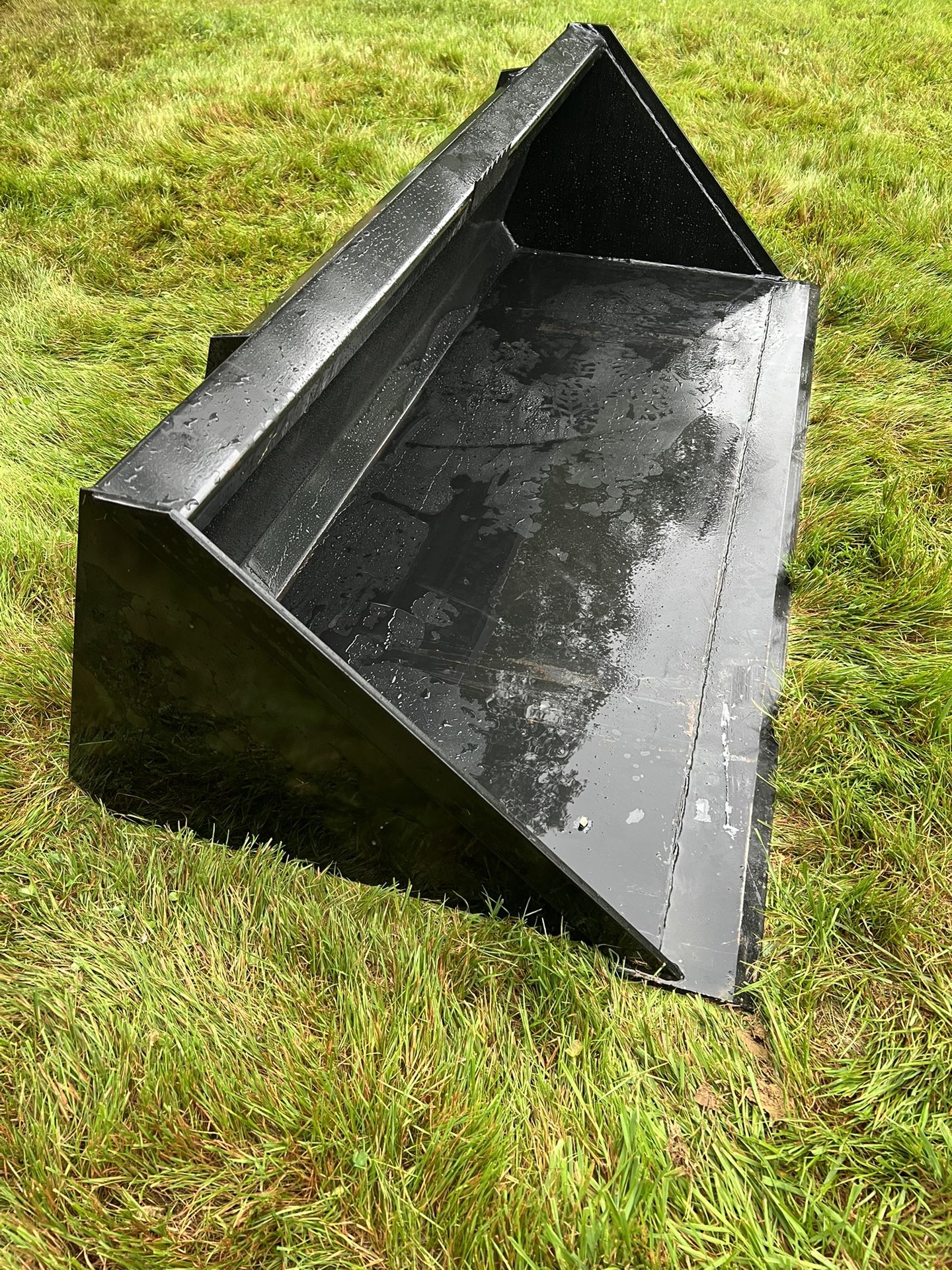 72” Skid Steer Bucket