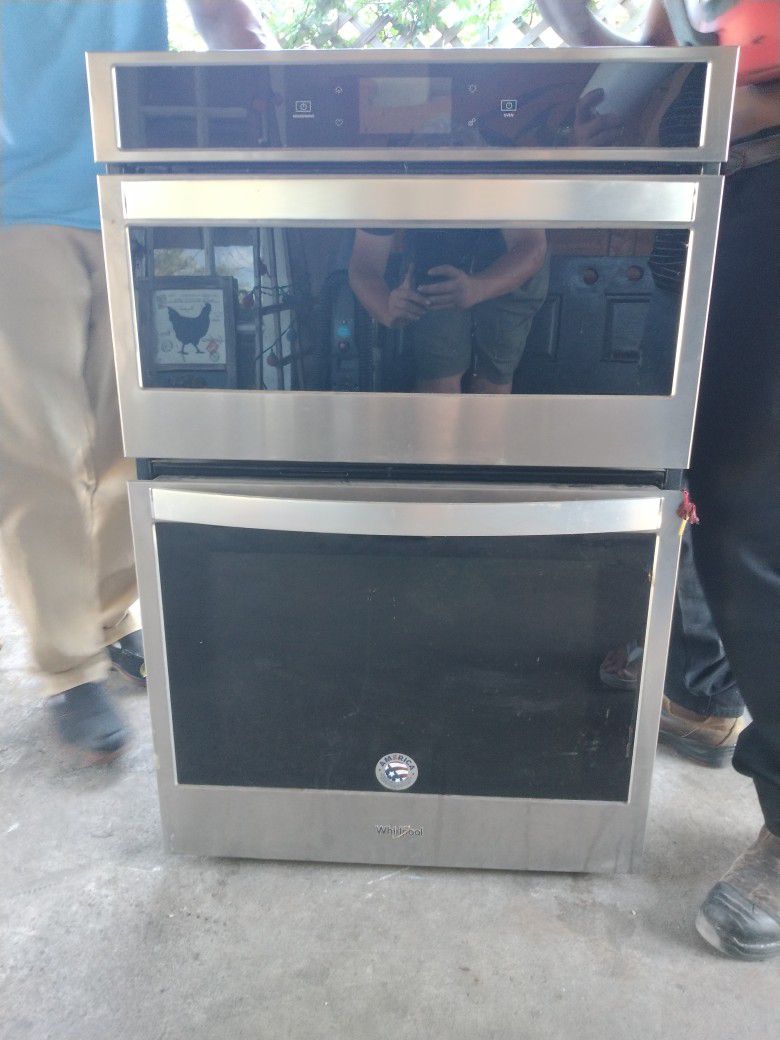 Like New Whirlpool Microwave+Oven 500$ Obo