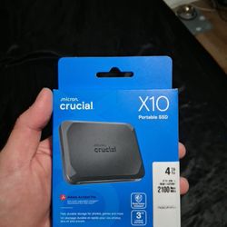 Crucial X10 4TB Portable SSD