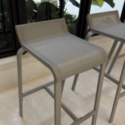 Artefacto Modern Bar Stools (Set of 3) – Luxury Design – Excellent Condition 