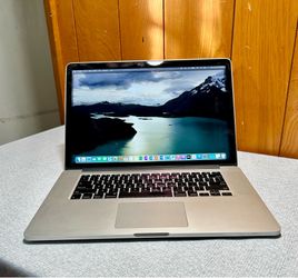 Apple MacBook Pro 15” Retina i7/16GB/500GB SSD $350