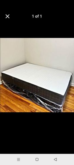 Never Used 🔥 Queen Mattress 10” inch Mattress  & optional Box spring   
Needs to Go Asap
