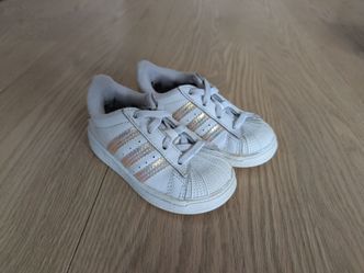 Adidas Superstar Toddler Shoes in Size 5.5