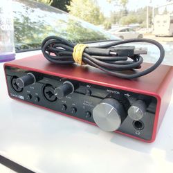Focusrite Scarlette 2I2 3rd Gen