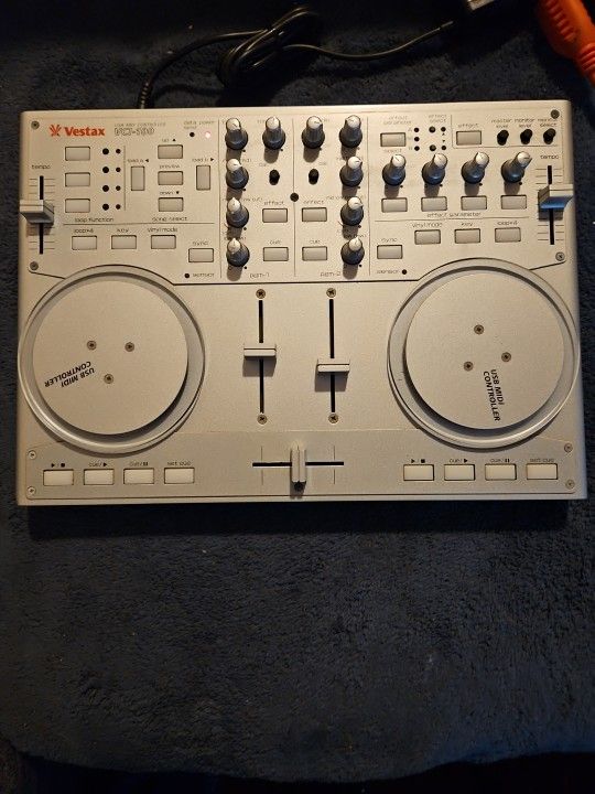 Vestax VCI-100 USB MIDI DJ Controller Dual Deck Mixer - Silver