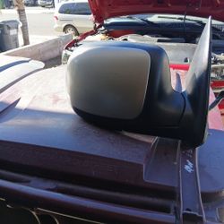 02 GMC Denali Passinger Side Mirror