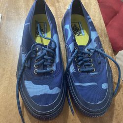 *Sample* Men’s Vans