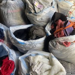 9 BAGS OF WOMEN CLOTHING SIZE M/L