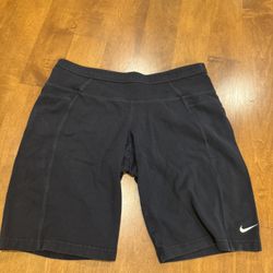 Woman’s Vintage Nike Biker Shorts Shipping Available 