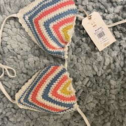 Billabong Bikini Top Size Small (Fits like a mediam)