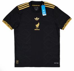 Black & gold Mexico jersey
