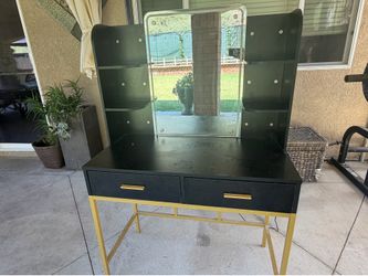 Black vanity w/LED lights