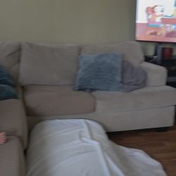 Free Couch 