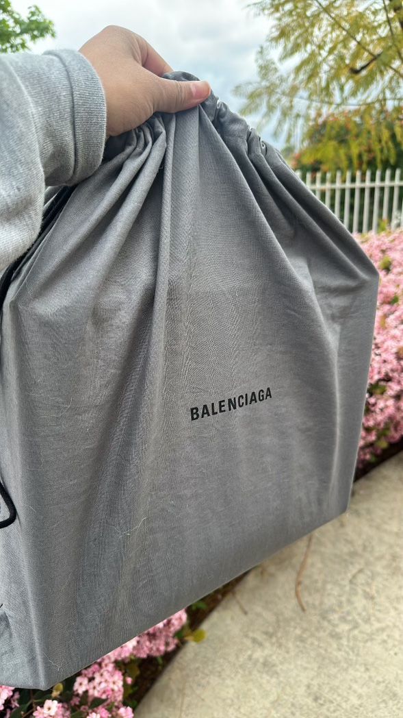 Balenciaga Tote Leather Hardware Bag