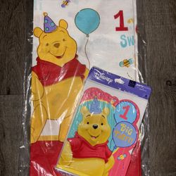 Tablecover And Invitations Set