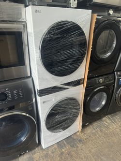LG Washer And Dryer 27 Wide 