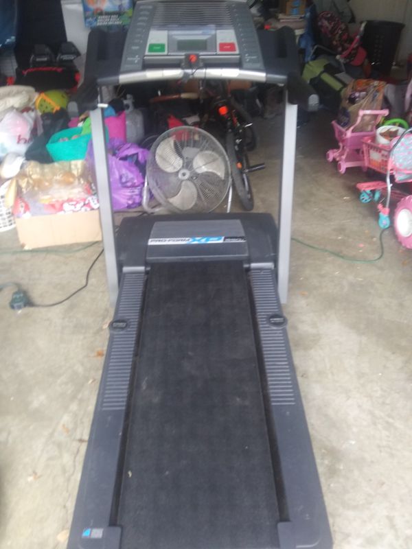 ProForm XP 550 Treadmill for Sale in Friendswood, TX - OfferUp