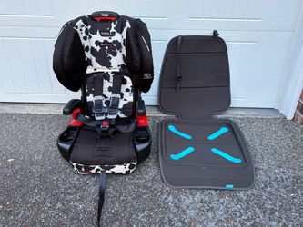 Britax Clicktight Car Seat and Booster WITH Munchkin Seat Protector